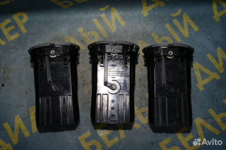 Дефлектор воздушный Ford Focus 2