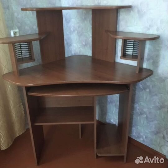 Компьютерный столик бу