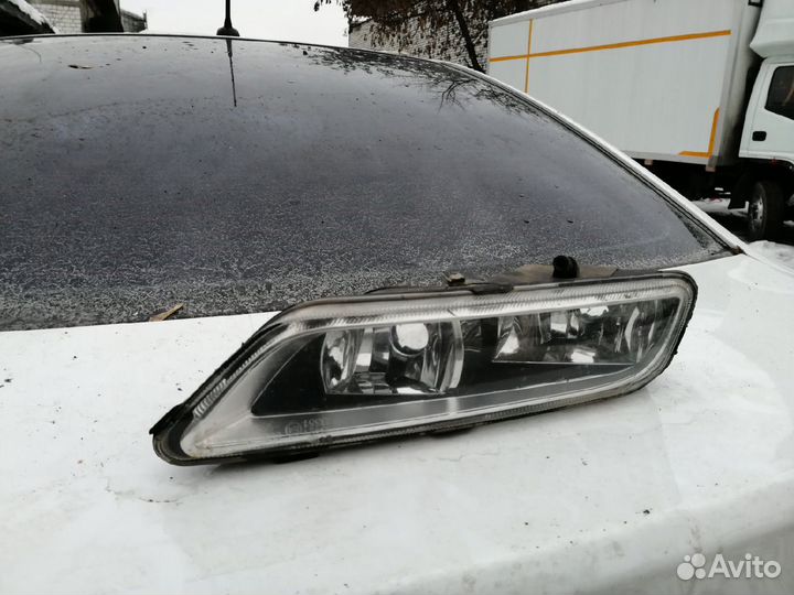 Птф передняя левая Volkswagen Passat B7 Пассат Б7