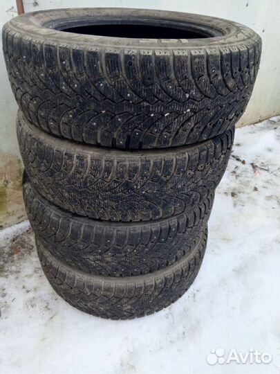 Formula Ice 215/60 R17 200S