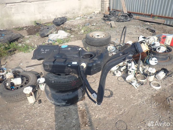 Бак топливный для Peugeot 307 2001-2008