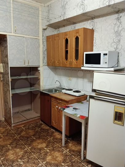 Комната 17 м² в > 9-к., 2/4 эт.