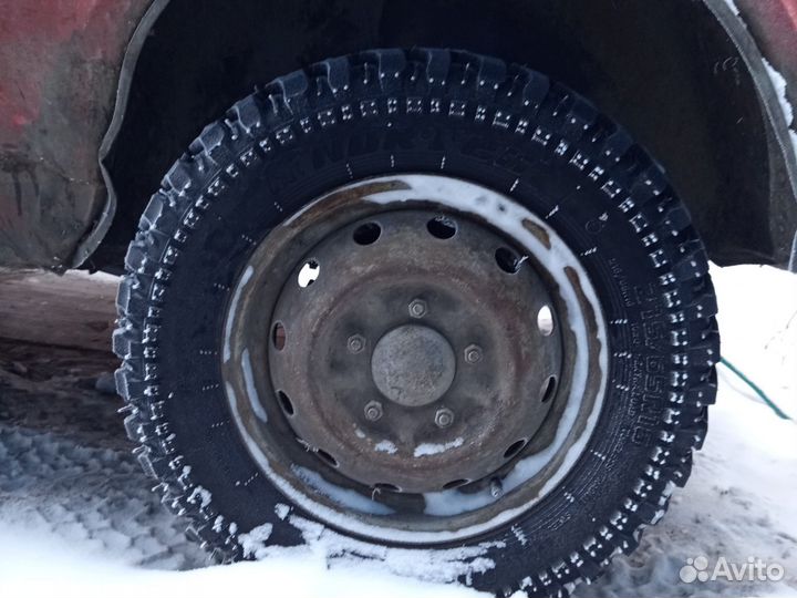 Achilles Desert Hawk H/T 2 8/65 R16