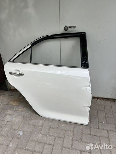 Дверь задняя правая toyota camry 50 55