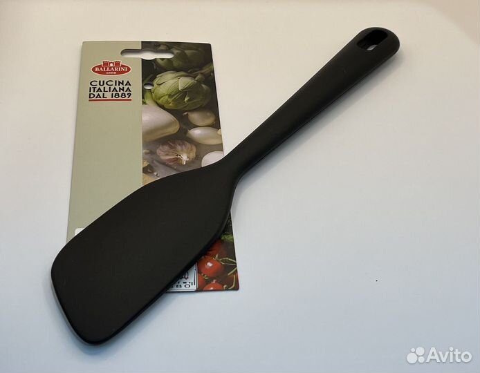 Лопатка для теста силиконовая Ballarini Nero