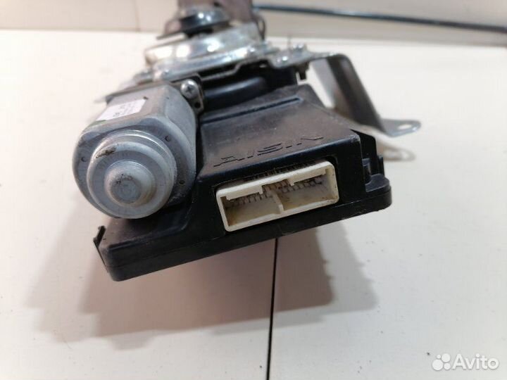 Доводчик двери задний Nissan Patrol Y62 VK56DE