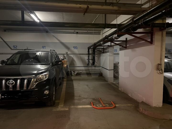 Машиноместо, 15 м²