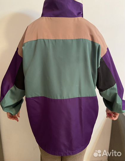 Куртка-ветровка в стиле 90х
