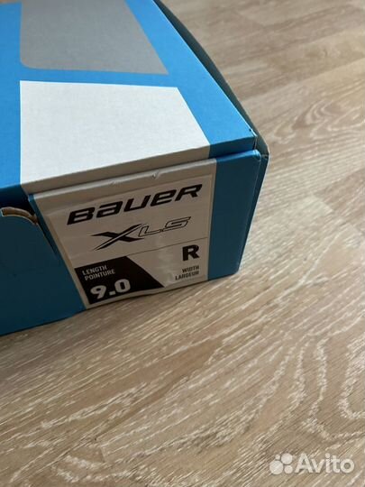 Хоккейные мужские коньки bauer