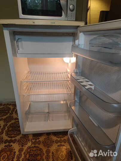 Холодильник бу маленький