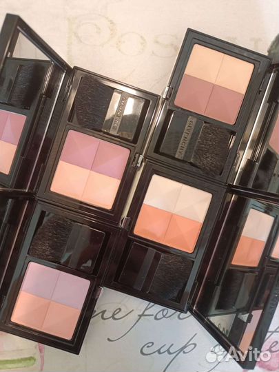 Румяна Givenchy Prisme Blush