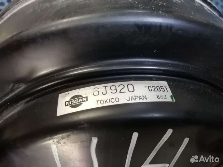 Вакуумный усилитель тормозов Nissan bluebird u14