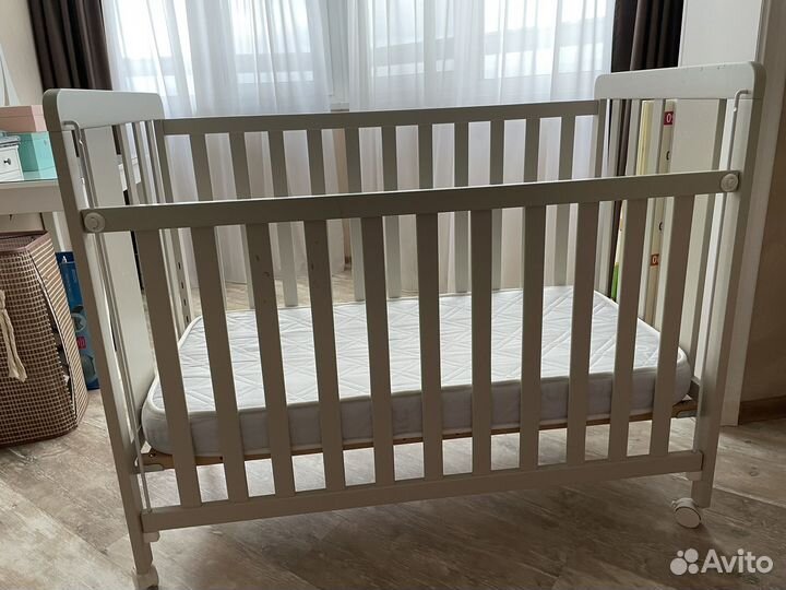 Кровать для новорожденных