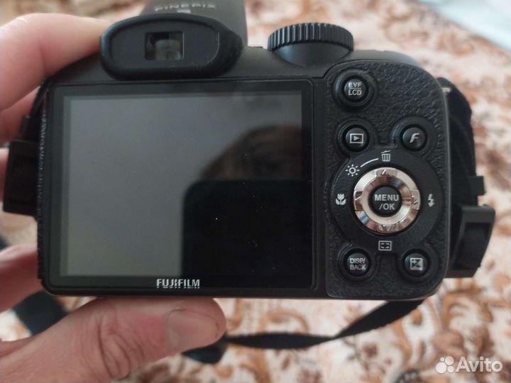 Зеркальный фотоаппарат Fujifilm finepix s2960