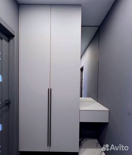 Шкаф с зеркалом встроенный