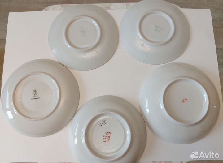 Чайные блюдца