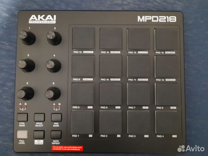 Akai MPD 218 Mini Pad Controller