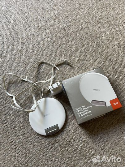 Беспроводное зардяное устройство Interstep Qi 10w