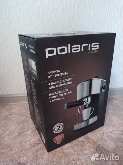 Кофеварка рожковая Polaris. Новая