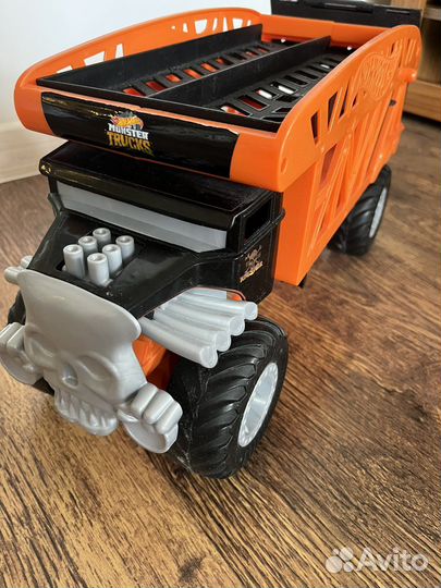 Хот вилс тягач Hot Wheels Monster Trucks