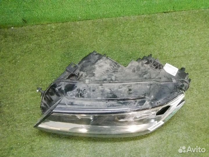 Фара левая Volkswagen Tiguan