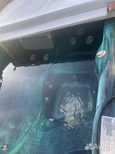 Спа бассейн джакузи