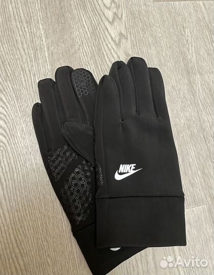 Перчатки TNF,nike