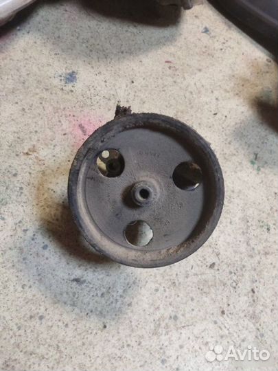 Насос гур Лада Ларгус Кросс