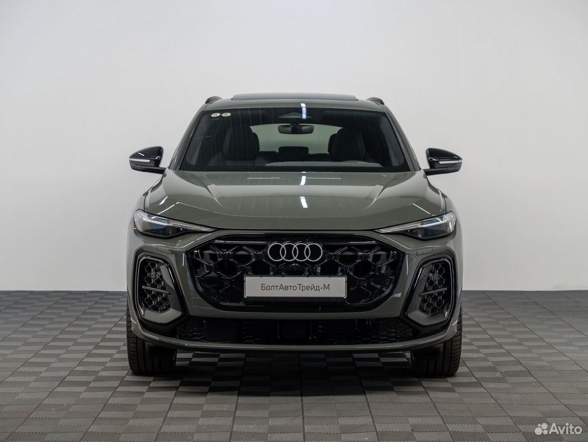 Audi Q5L 2.0 AMT, 2026