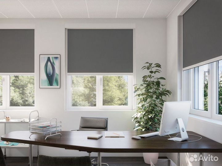 Рулонные шторы белого цвета