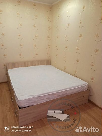 Кровать