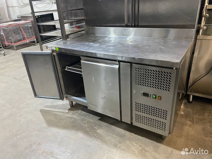 Холодильный стол Cooleq GN2200TN