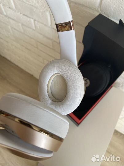 Беспроводные наушники