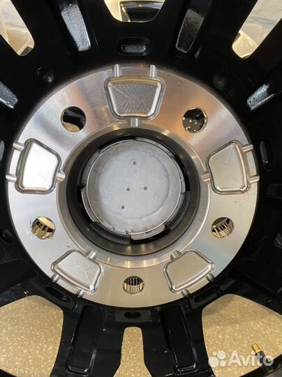 Оригинал кованные Lexus LX Heritage Black Vision