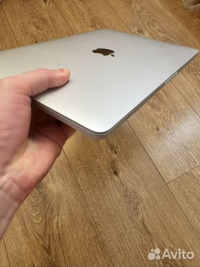 Ноутбук Apple MacBook Pro 13