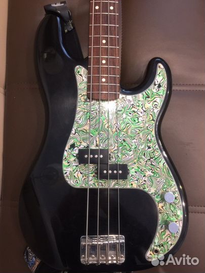 Бас гитара Fender Precision Bass Japan