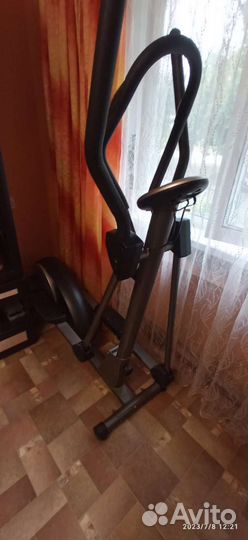 Эллиптический тренажер