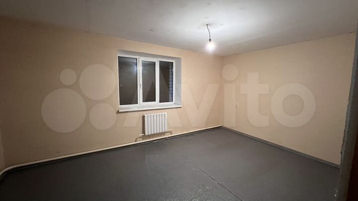 2-к. квартира, 56 м², 1/3 эт.
