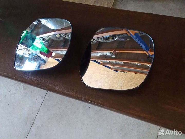 Toyota Prado 150 зеркальный элемент с BSM