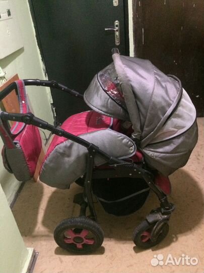 Продаю детскую коляску Zillo 3 в 1