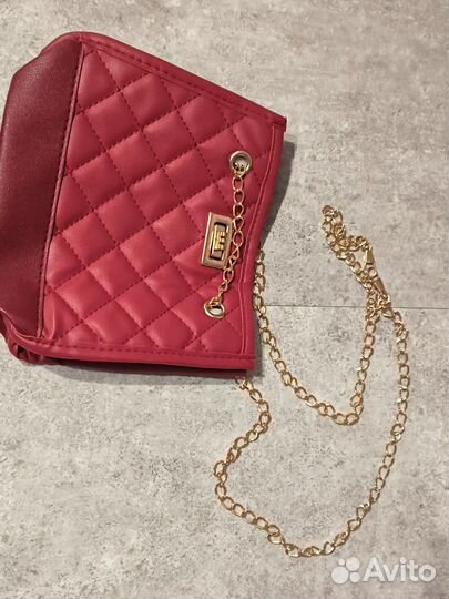 Сумка женская с цепочкой