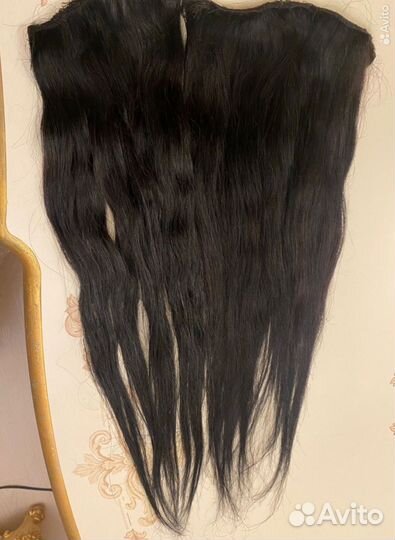 Натуральные волосы на трессе