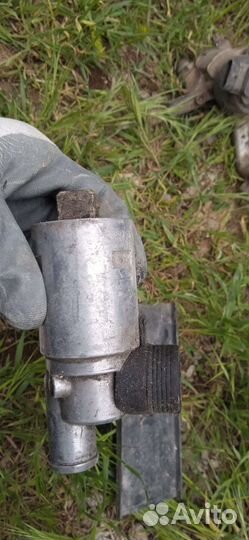 Продаю запчасти двигателя на В Opel Omega