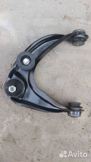 Рычаг правый верхний Mazda 6 GG рест. 2007