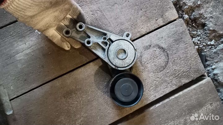 Натяжной ролик audi a4