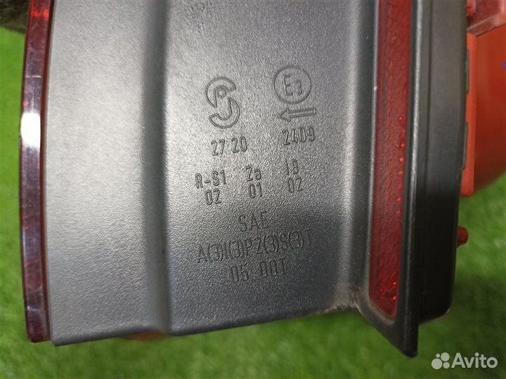 Стоп-сигнал левый Volkswagen Passat B6