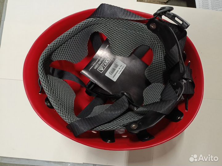 Каски для альпинизма и скалолазания новые