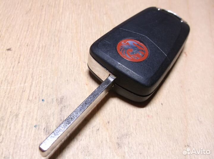 Оригинальный чип ключ Opel Astra H / Zafira B