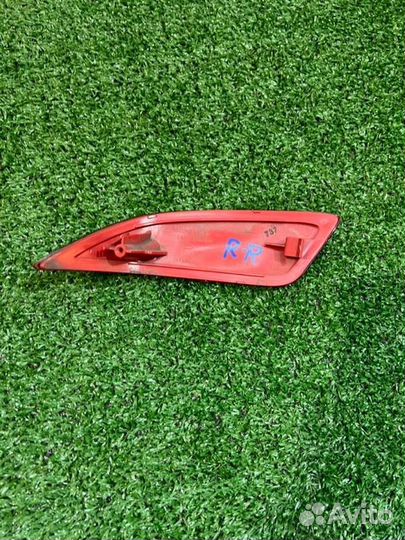 Катафот задний правый Toyota Corolla Fielder