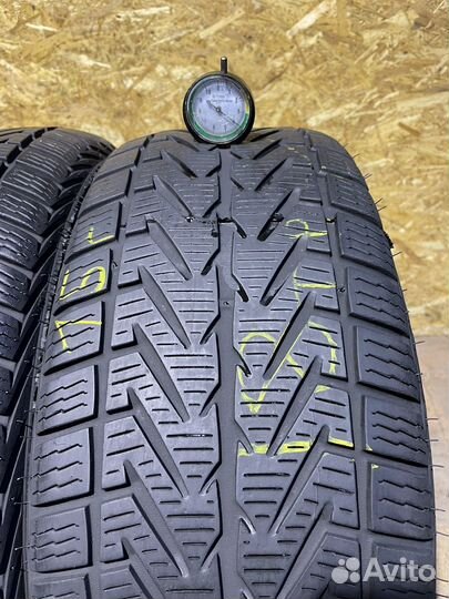 Vredestein Wintrac Xtreme 215/60 R16
